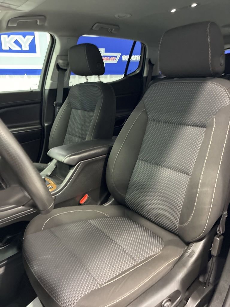 Used 2021 GMC Acadia SLE w/ Driver Convenience Package image 15