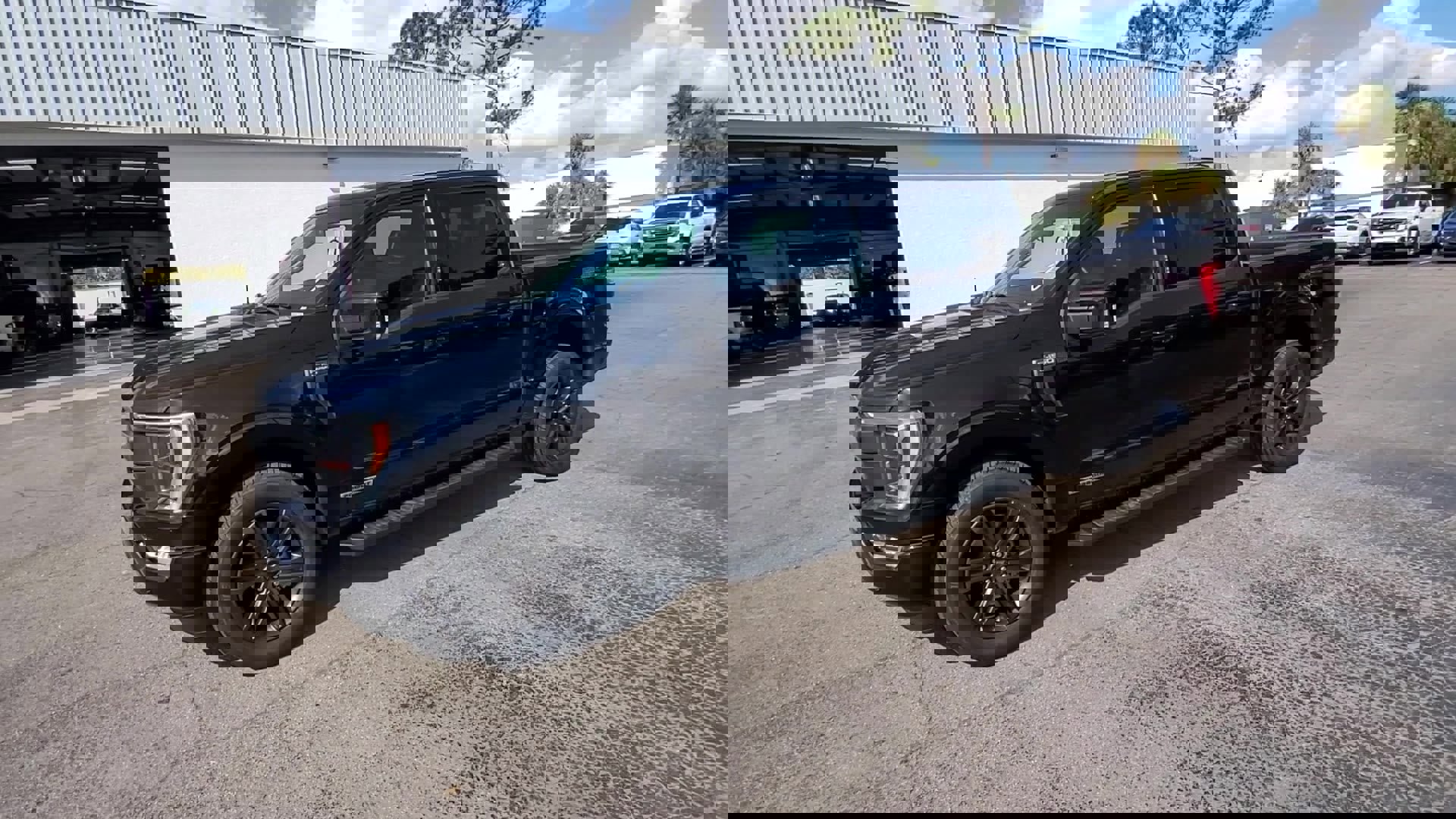 Used 2022 Ford F150 Lariat w/ Equipment Group 502A High image 37