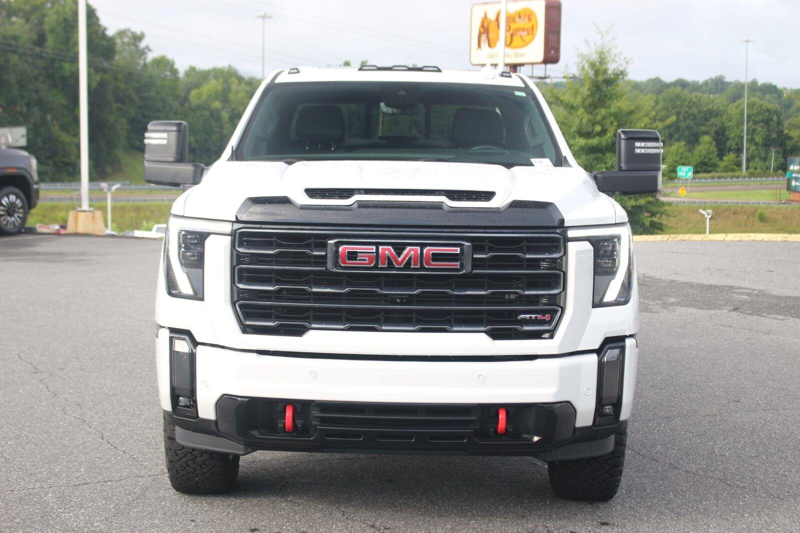 Used 2024 GMC Sierra 3500 AT4 w/ AT4 Premium Plus Package AWD/4WD image 2