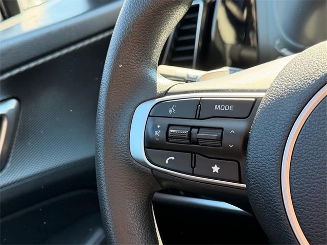 Used 2024 Kia Sportage LX image 16