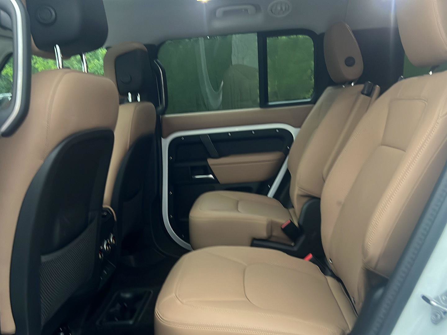 Certified 2025 Land Rover Defender 130 S AWD/4WD image 28