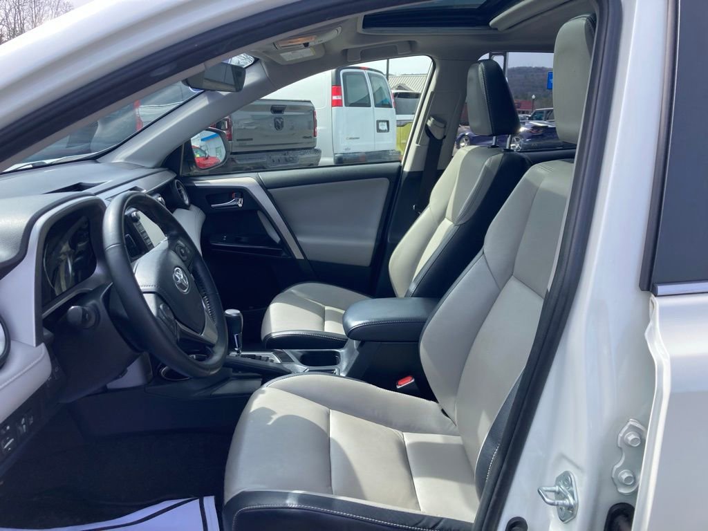 Used 2018 Toyota RAV4 Limited w/ All Weather Liner Package AWD/4WD image 9