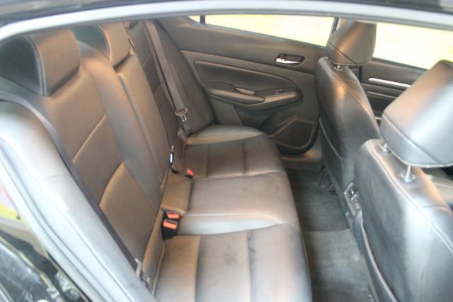 Used 2019 Nissan Altima 2.5 Platinum image 9