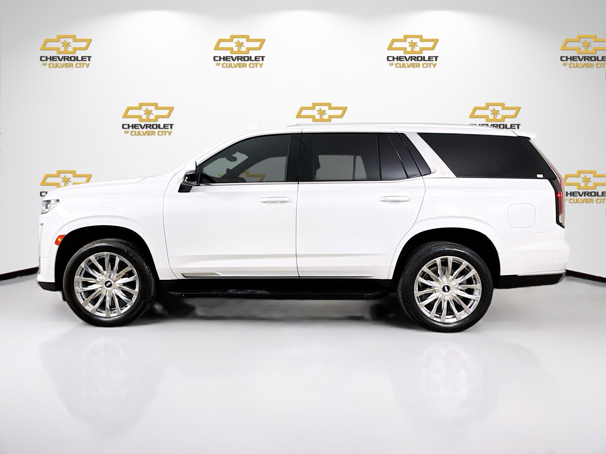 Used 2021 Cadillac Escalade Premium Luxury RWD image 5