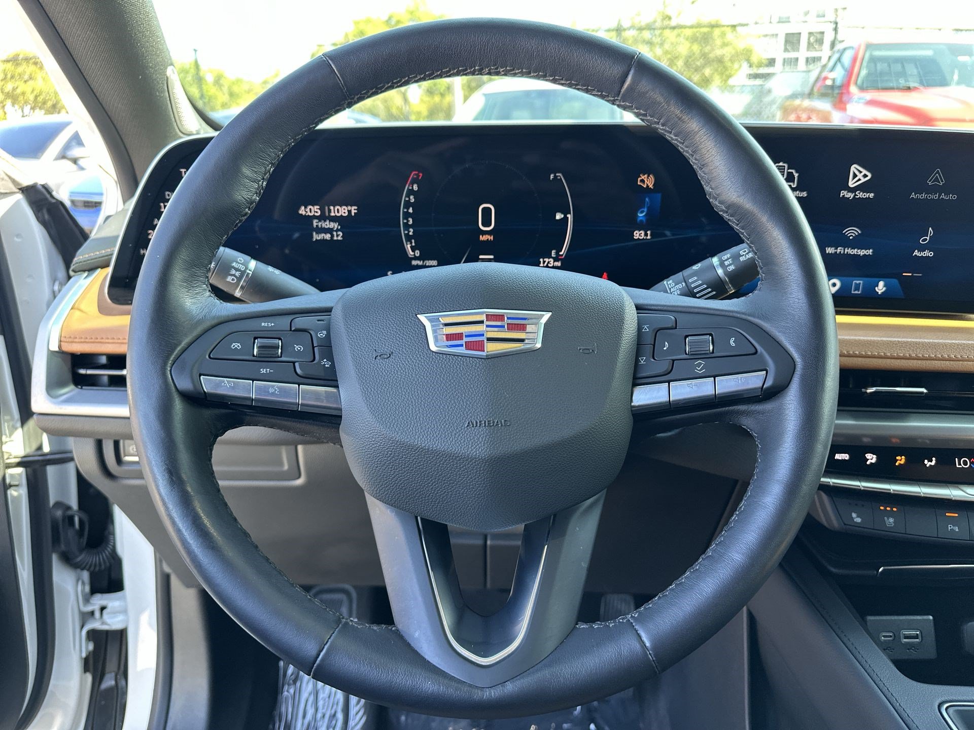 Used 2024 Cadillac XT4 Premium Luxury w/ Technology Package FWD image 11