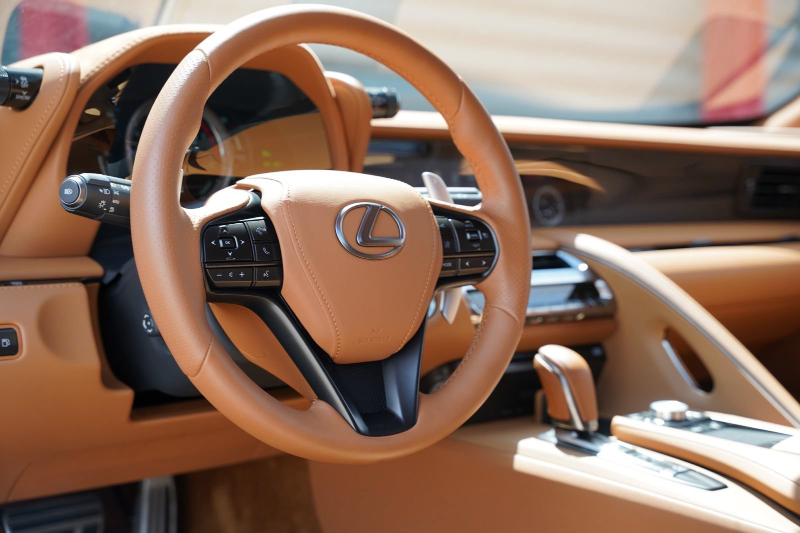 Used 2021 Lexus LC 500 Convertible w/ Touring Package RWD image 16