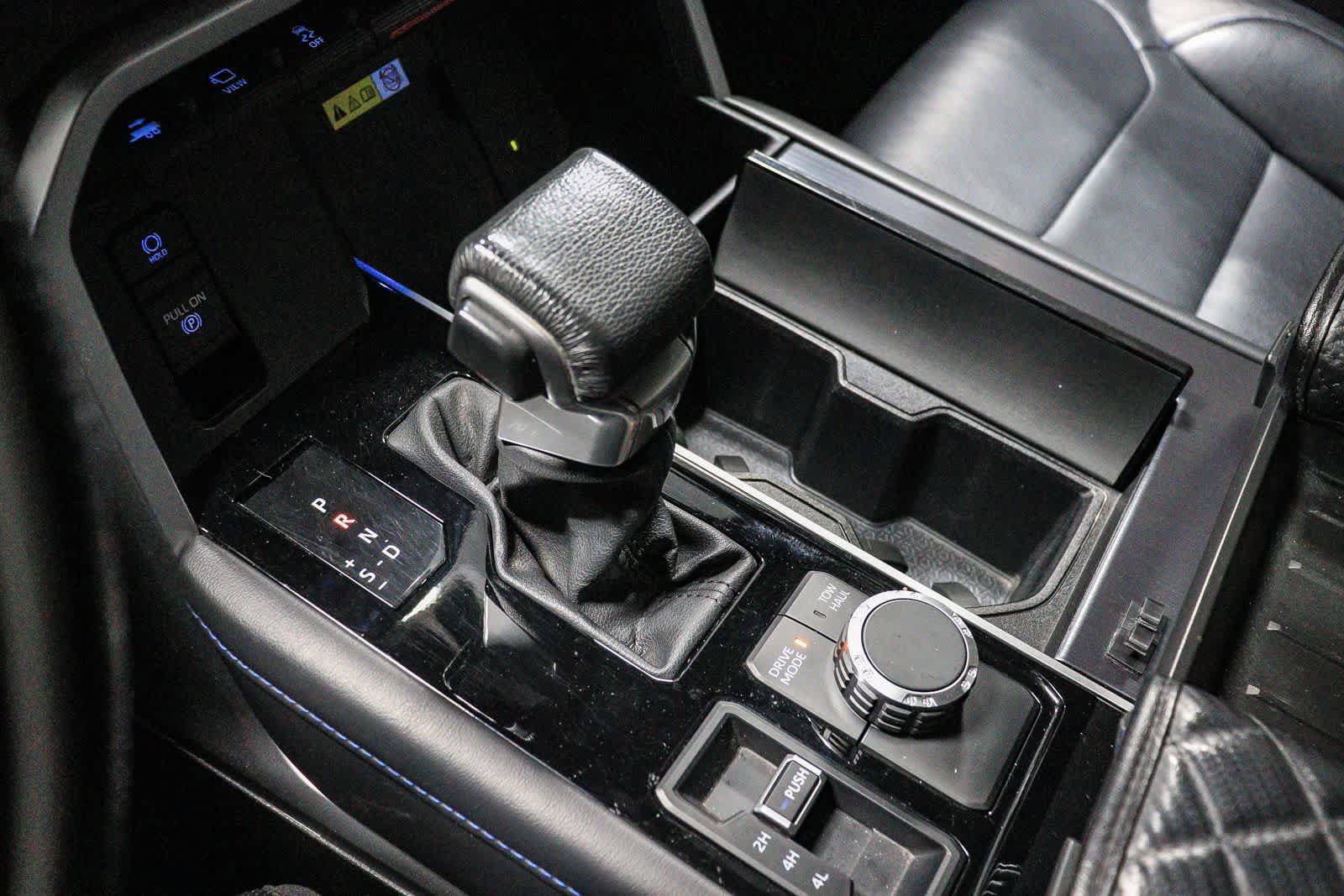 Used 2024 Toyota Tundra Platinum AWD/4WD image 25