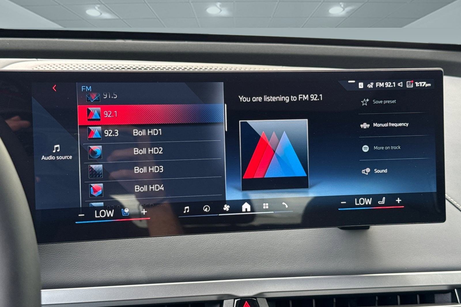 New 2026 BMW iX M70 image 22