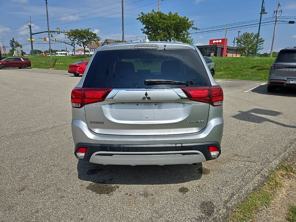 Used 2019 Mitsubishi Outlander ES FWD image 4
