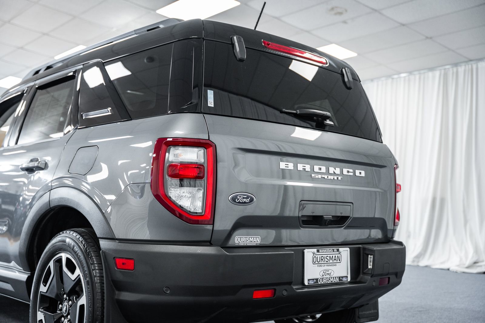 Used 2024 Ford Bronco Sport Outer Banks w/ Tech Package image 6