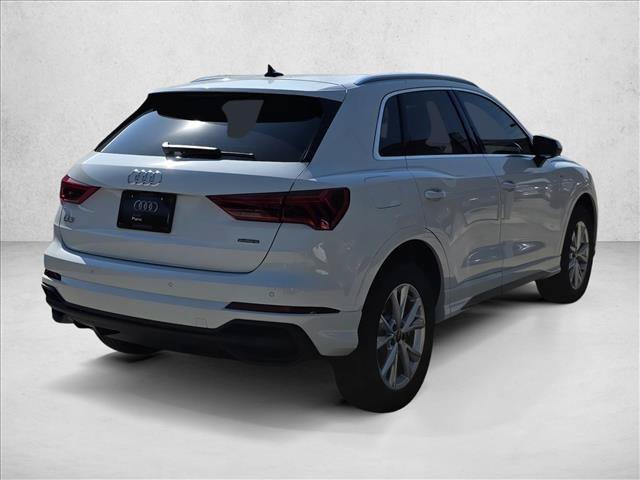 Certified 2025 Audi Q3 2.0T Premium w/ Convenience Package AWD/4WD image 5