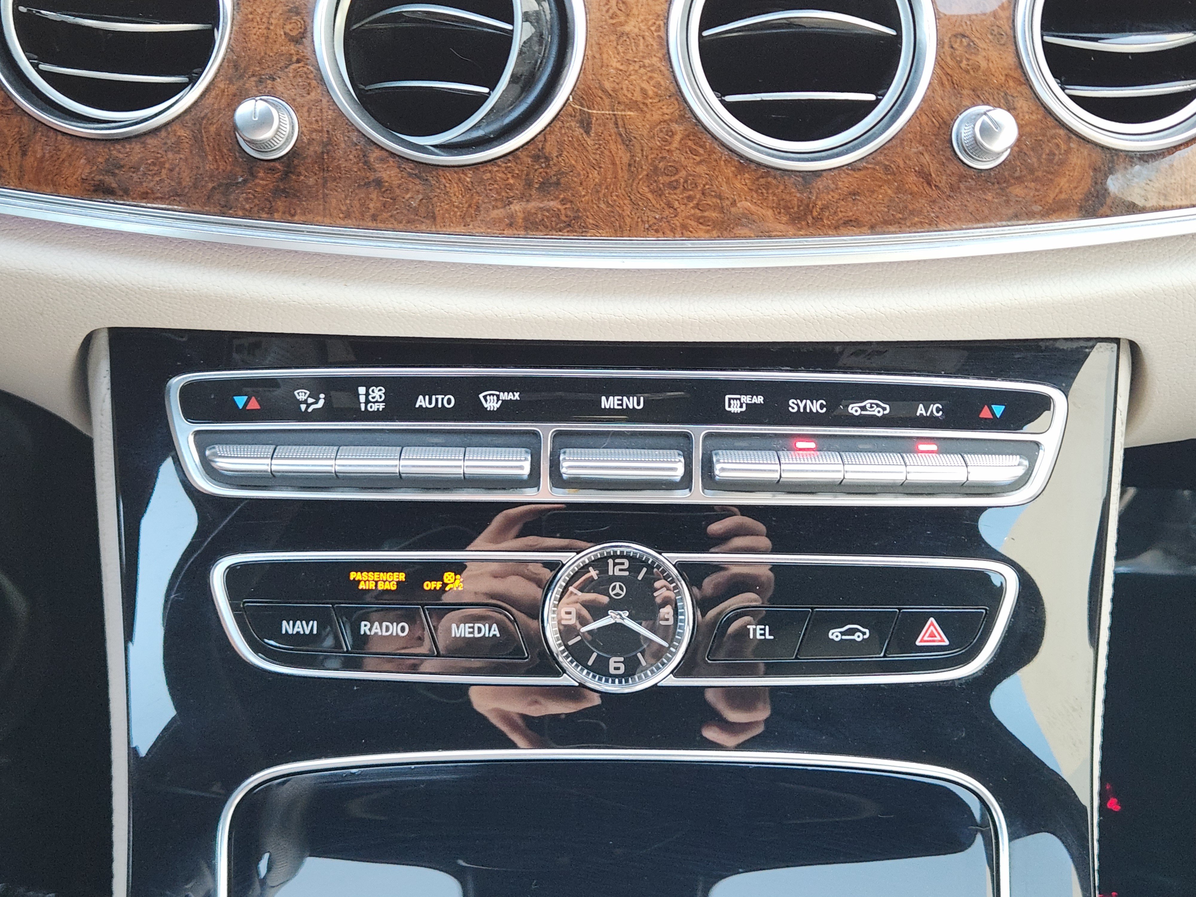 Used 2018 Mercedes-Benz E 300 image 19