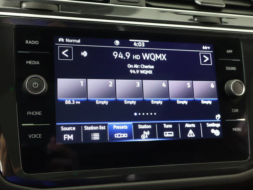 Used 2024 Volkswagen Tiguan SE R-Line AWD/4WD image 47