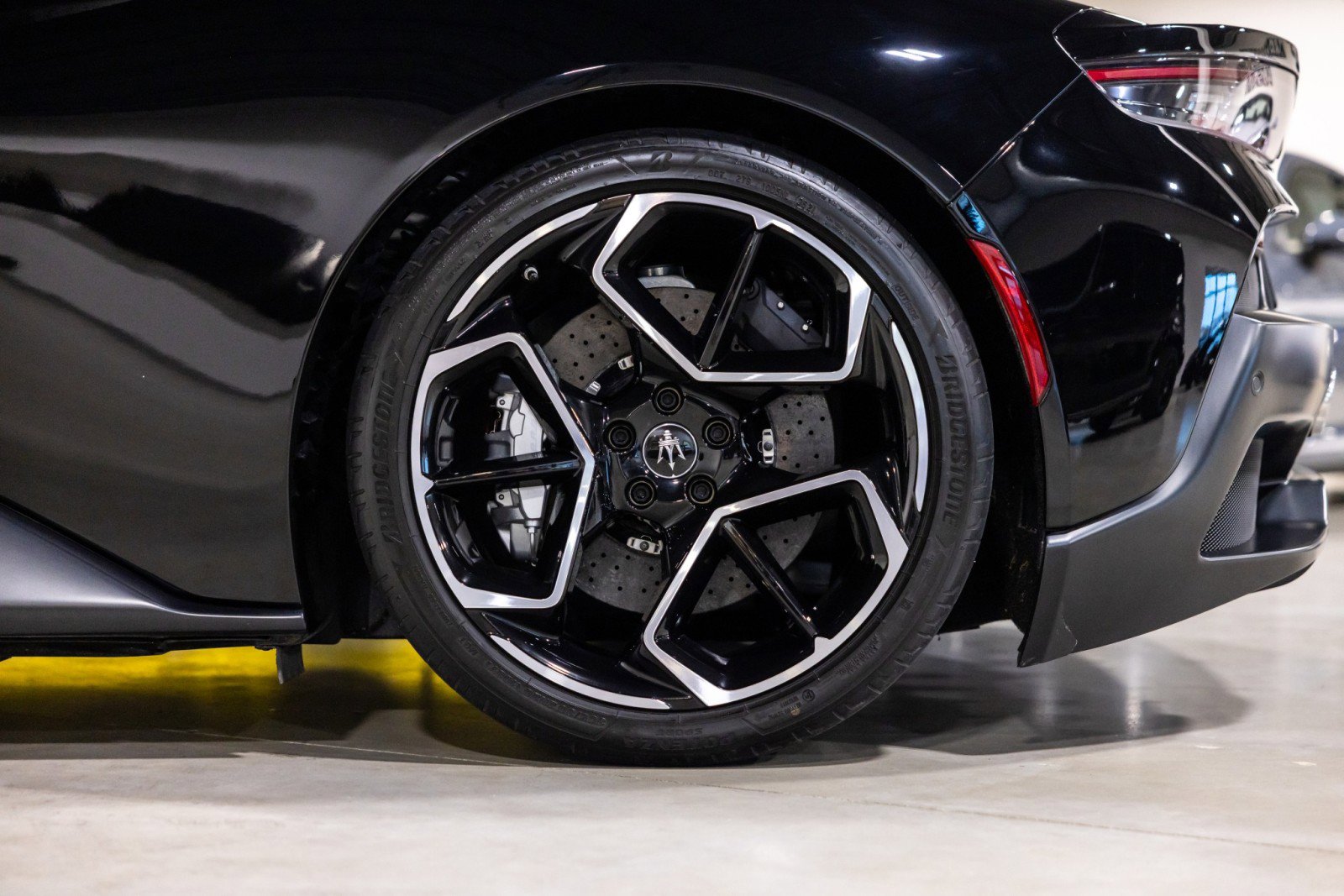 Used 2022 Maserati MC20 Coupe RWD image 18