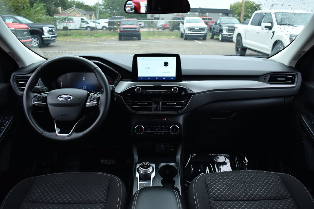 Certified 2023 Ford Escape Active AWD/4WD image 15