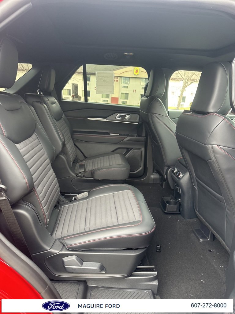 New 2026 Ford Explorer ST-Line w/ ST-Line Street Pack image 12