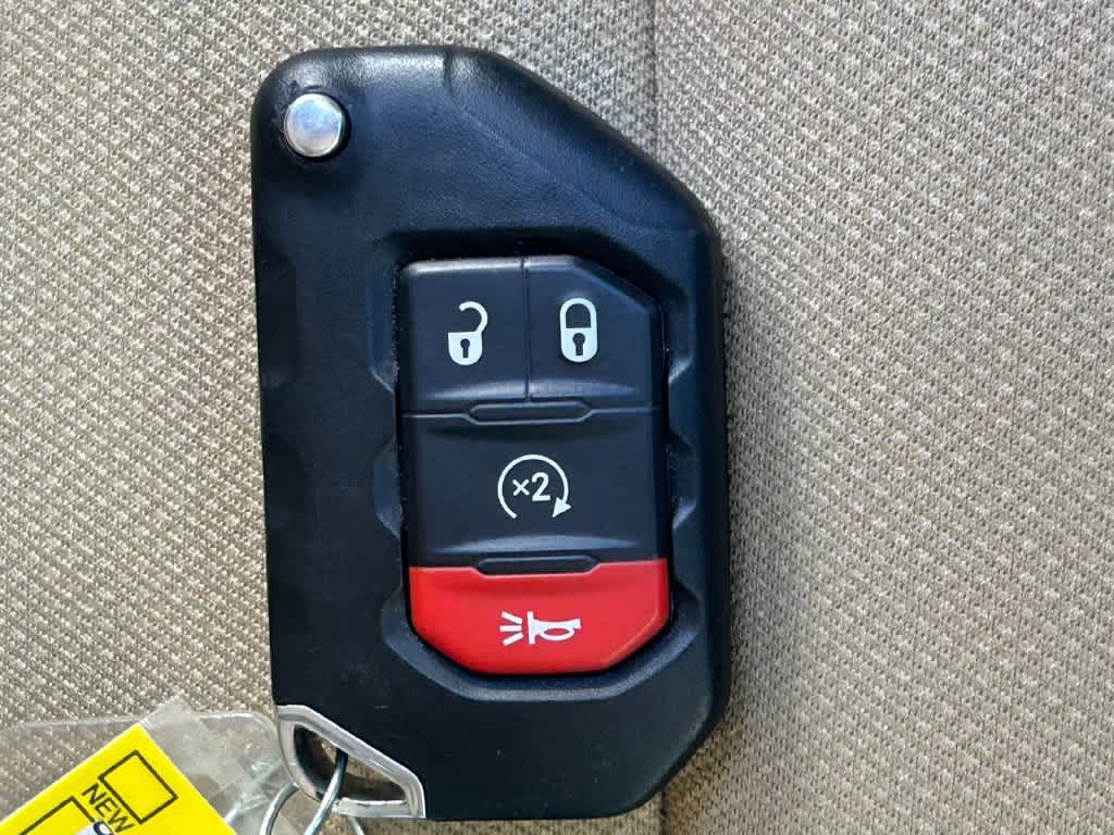 Used 2023 Jeep Gladiator Sport AWD/4WD image 20