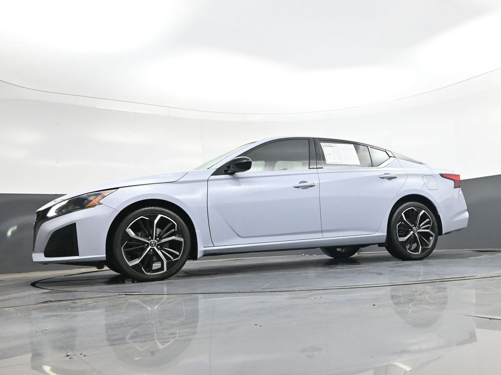Used 2023 Nissan Altima 2.5 SR w/ SR Premium Package AWD/4WD image 44