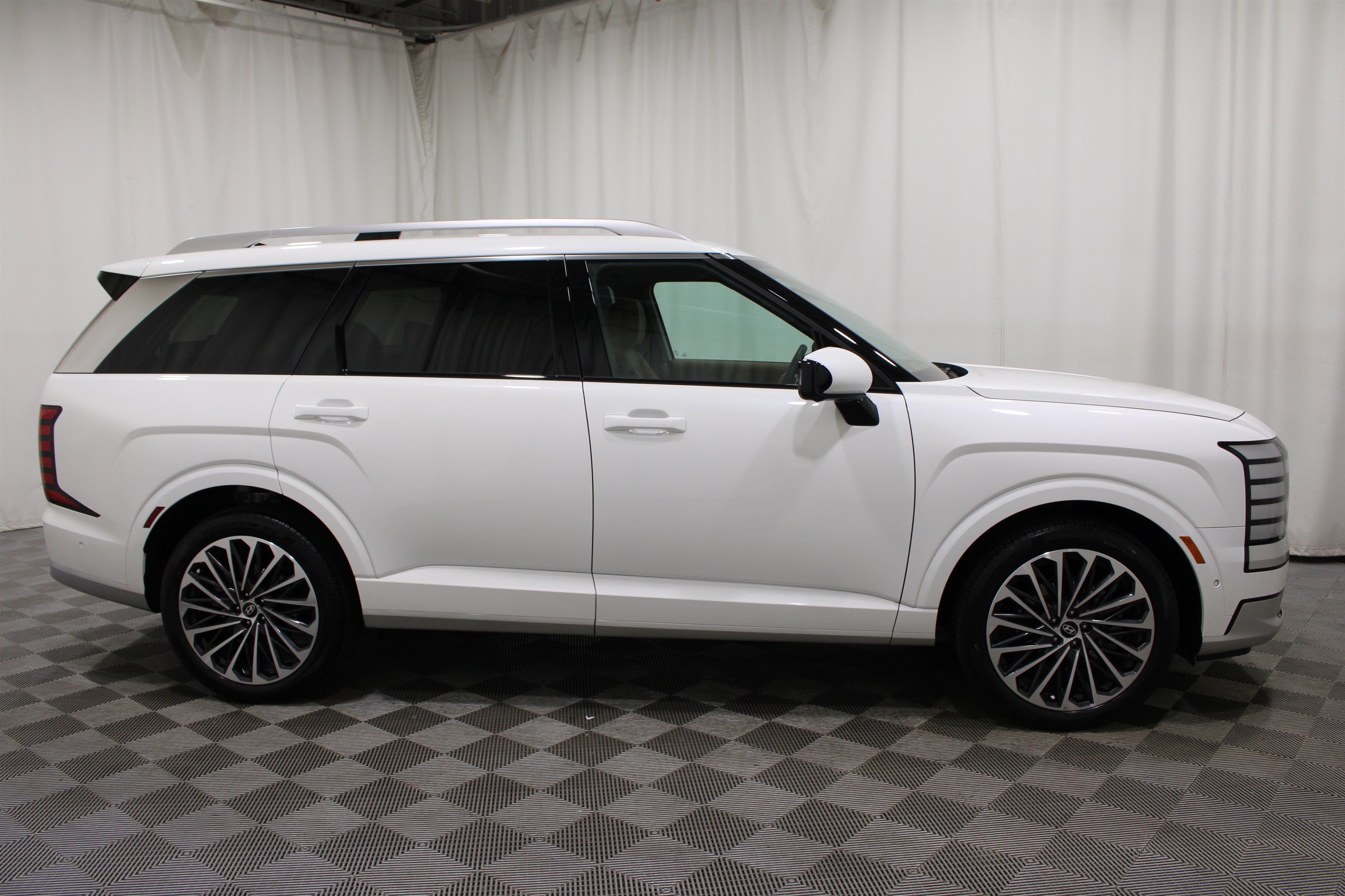 Used 2026 Hyundai Palisade Calligraphy AWD/4WD image 33
