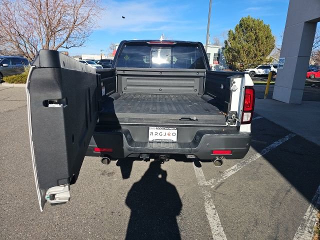 New 2026 Honda Ridgeline Black Edition image 8