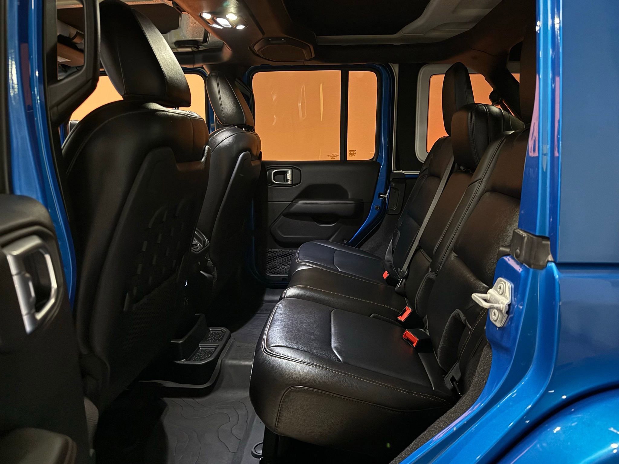 Used 2023 Jeep Wrangler Unlimited Rubicon 392 image 20