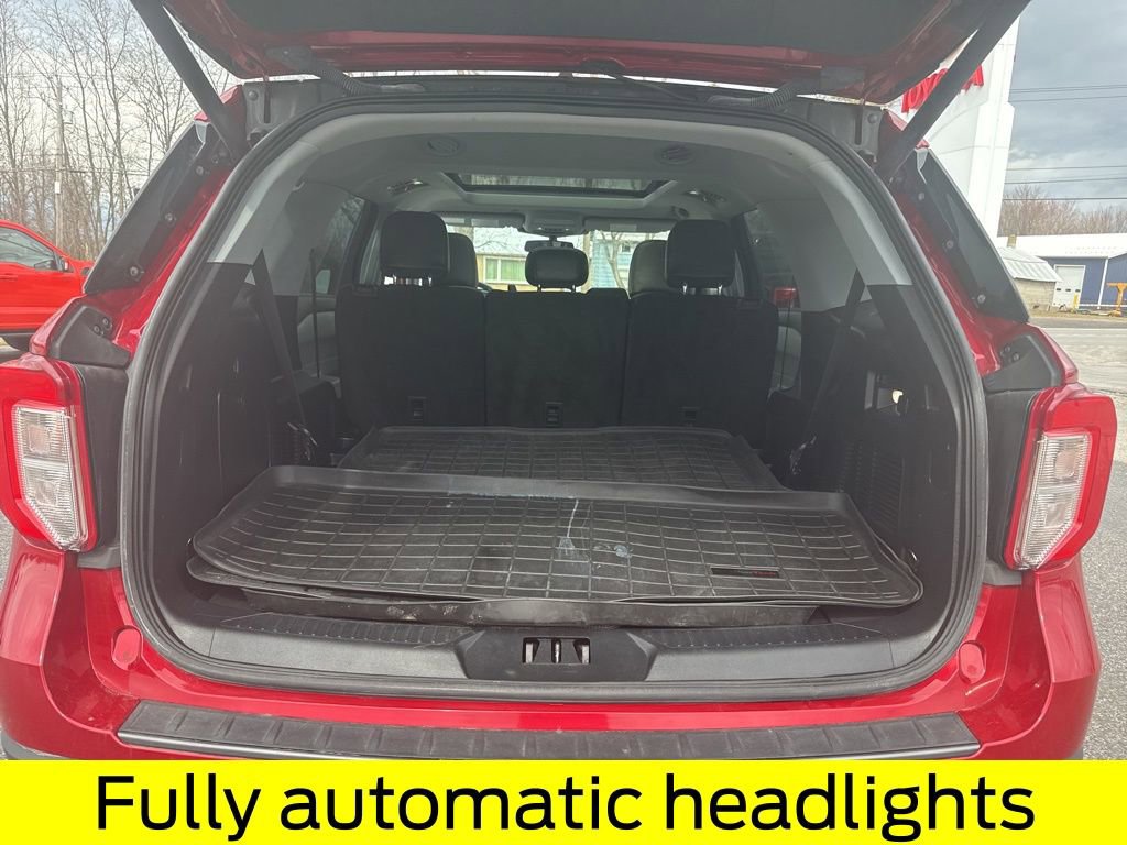 Certified 2022 Ford Explorer XLT w/ Equipment Group 202A image 17