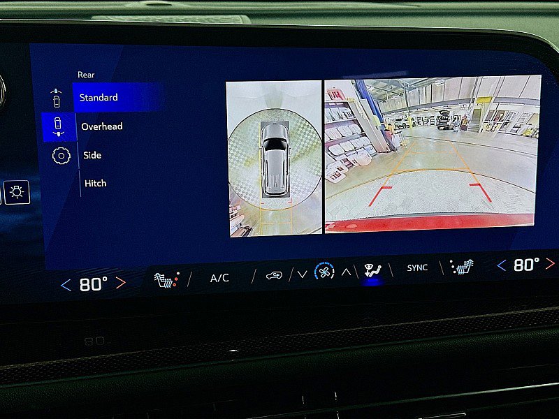 Used 2024 Chevrolet Traverse Z71 w/ Enhanced Driving Package image 15