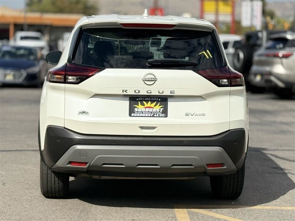 Used 2022 Nissan Rogue SV AWD/4WD image 6
