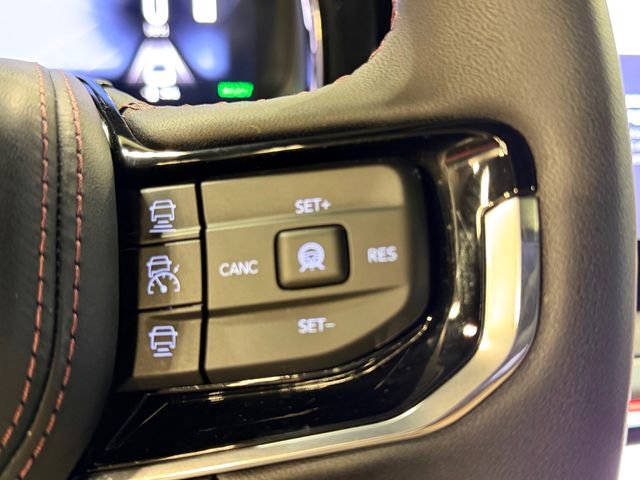 Used 2025 Jeep Wagoneer S Launch Edition AWD/4WD image 29