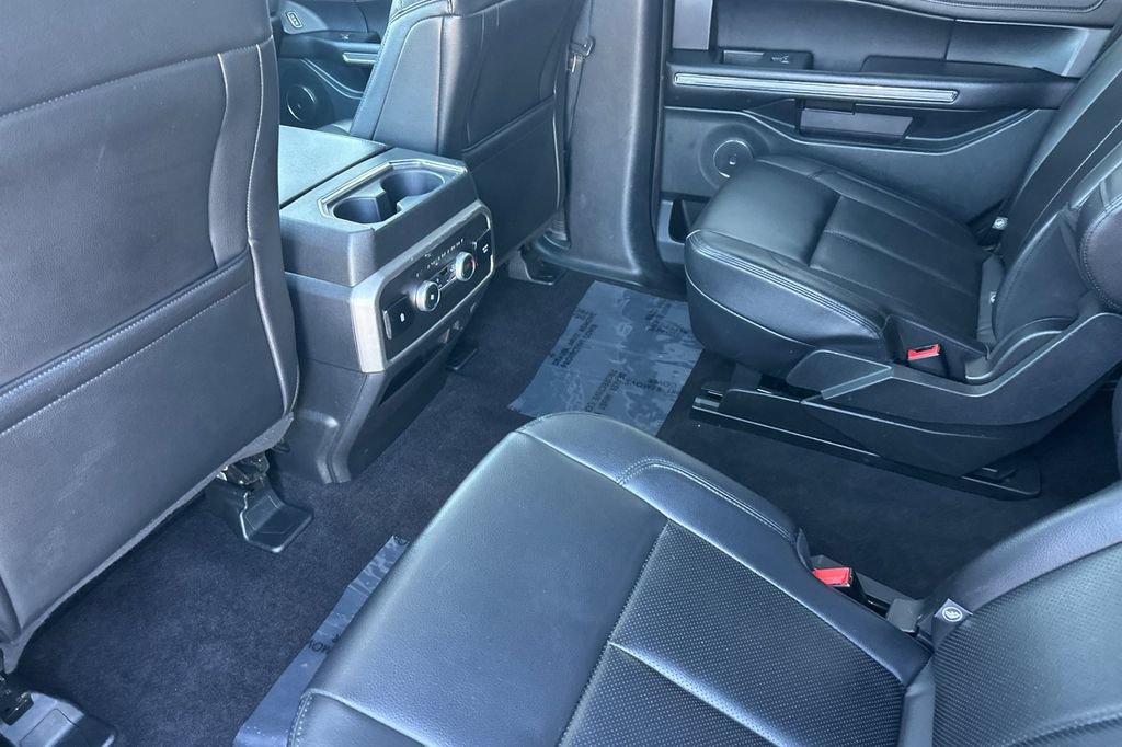 Used 2021 Ford Expedition XLT AWD/4WD image 11