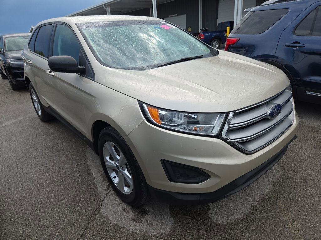 Used 2018 Ford Edge SE FWD image 1
