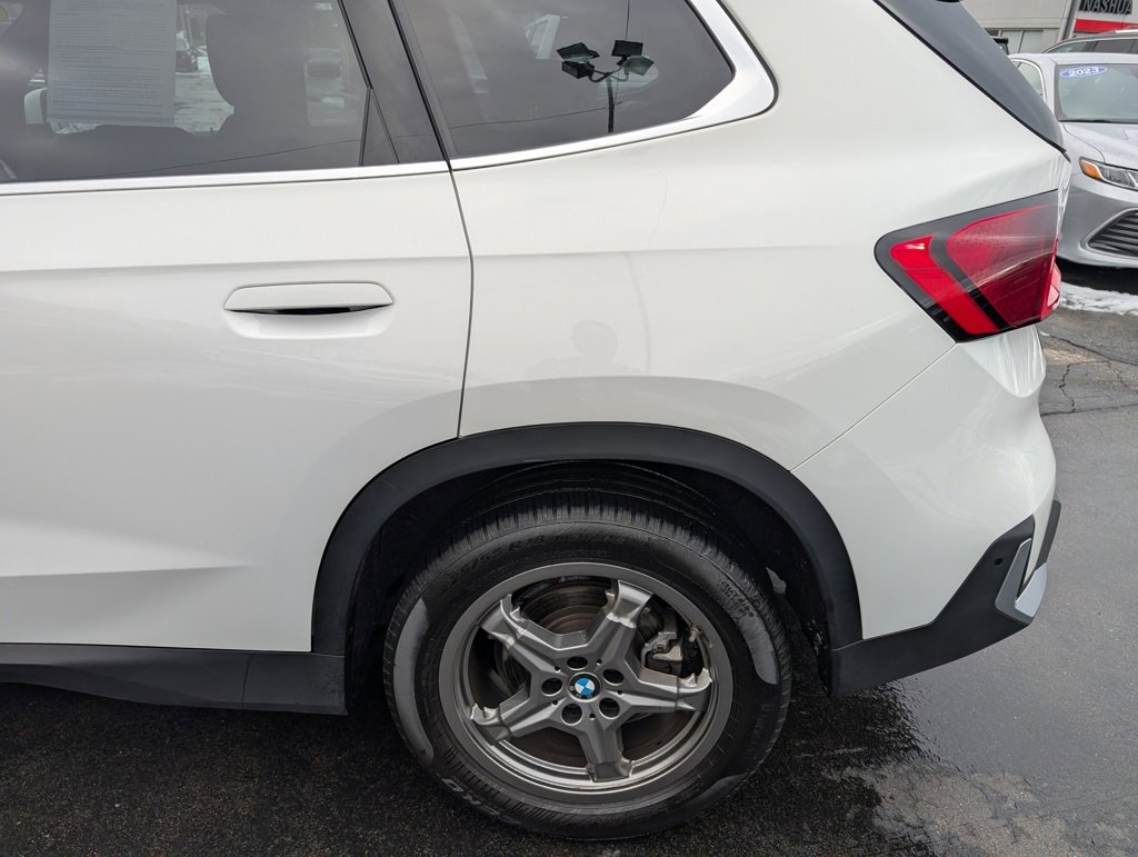Used 2023 BMW X1 xDrive28i image 4