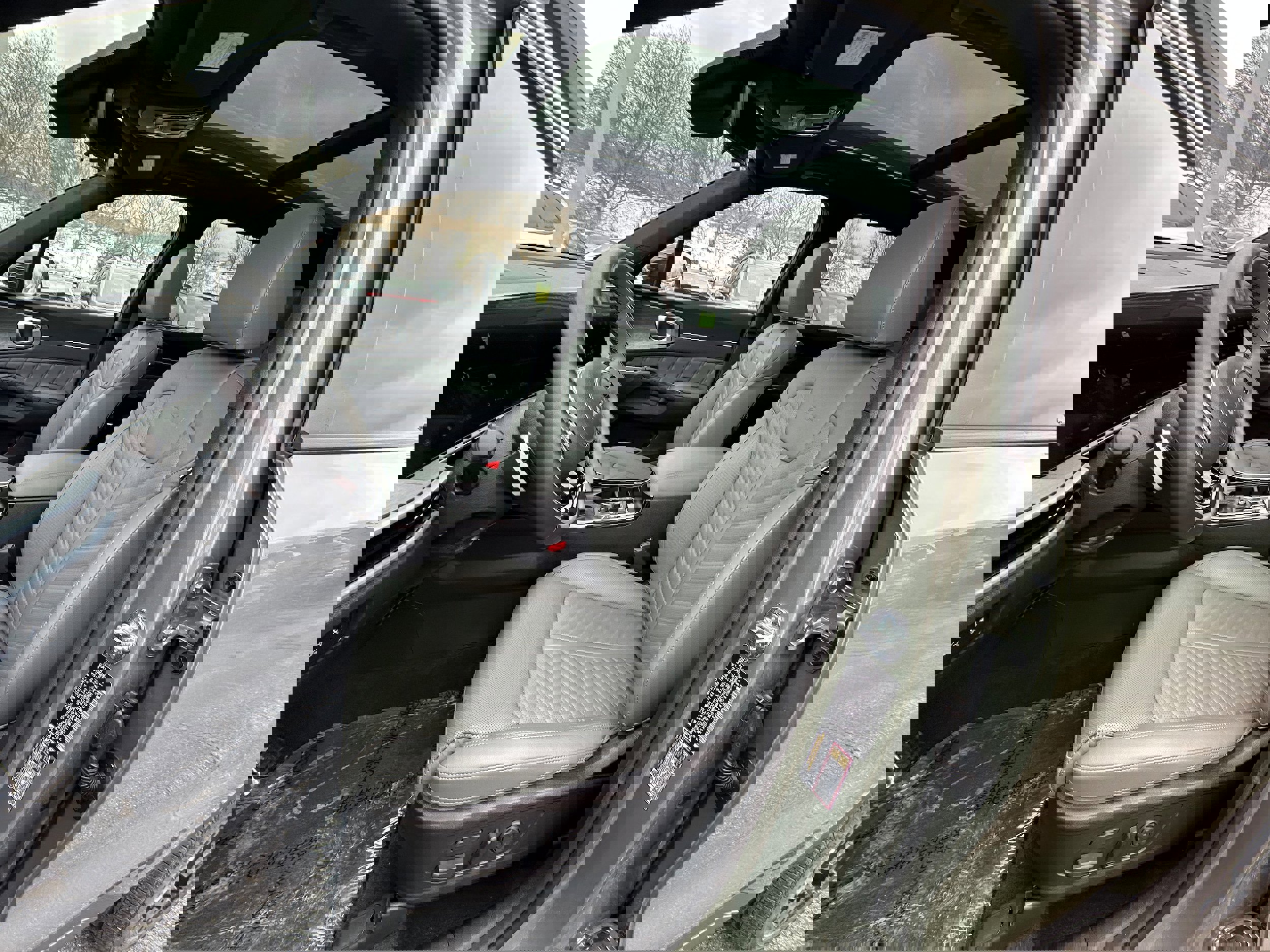 Used 2025 Kia Sorento SX Prestige w/ Sage Leather Package image 37