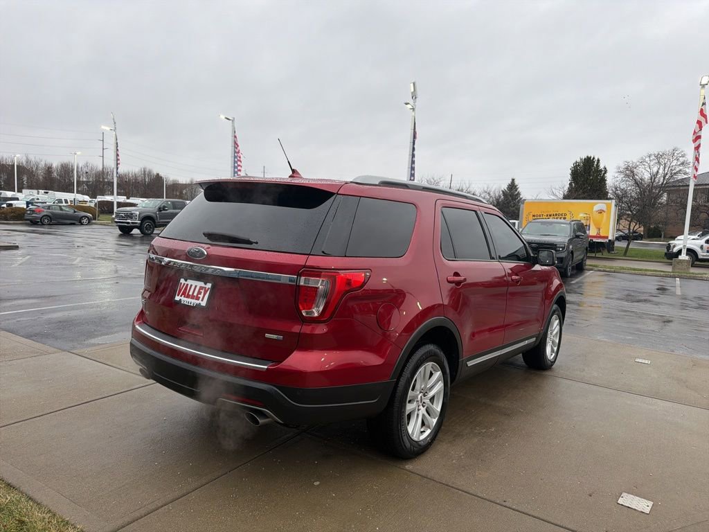Certified 2018 Ford Explorer XLT w/ Equipment Group 201A image 7