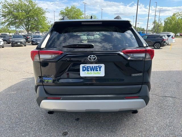 Used 2022 Toyota RAV4 Adventure AWD/4WD image 4