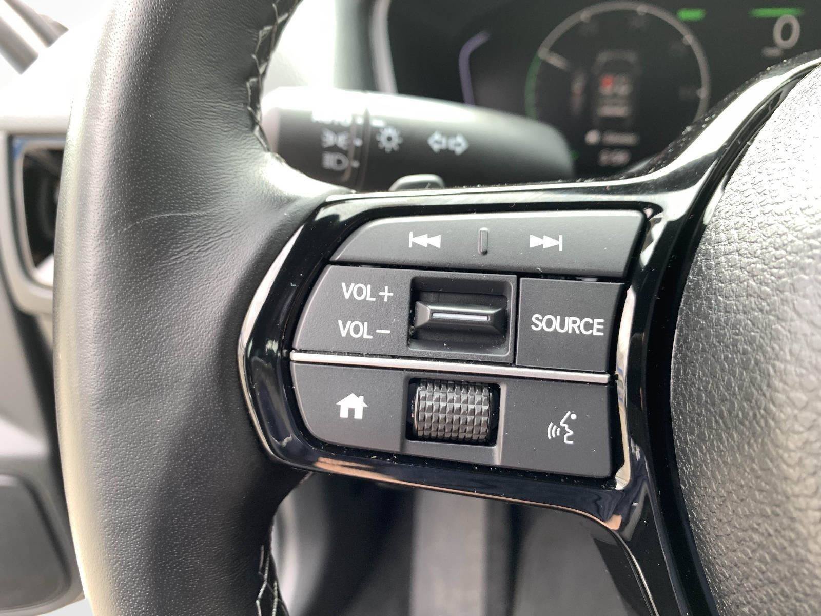 Certified 2025 Honda Civic FWD Hybrid Sedan image 14