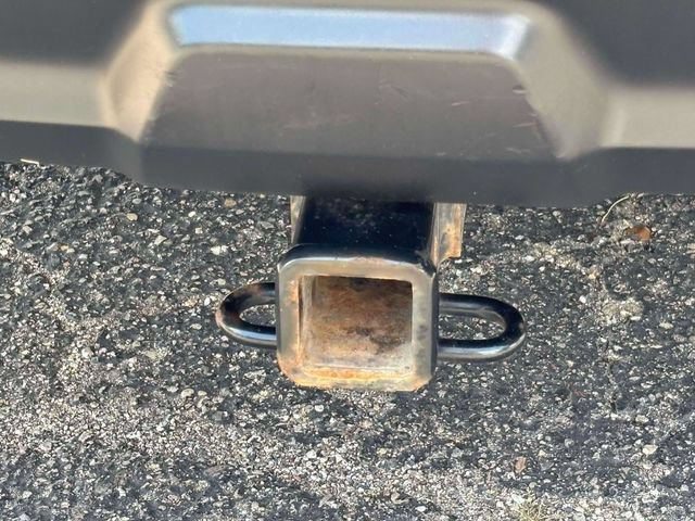 Used 2019 Nissan Pathfinder S AWD/4WD image 38