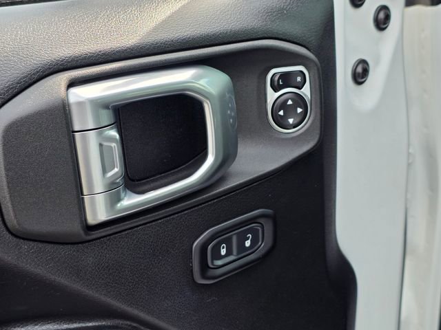 Used 2023 Jeep Wrangler Unlimited Rubicon image 26