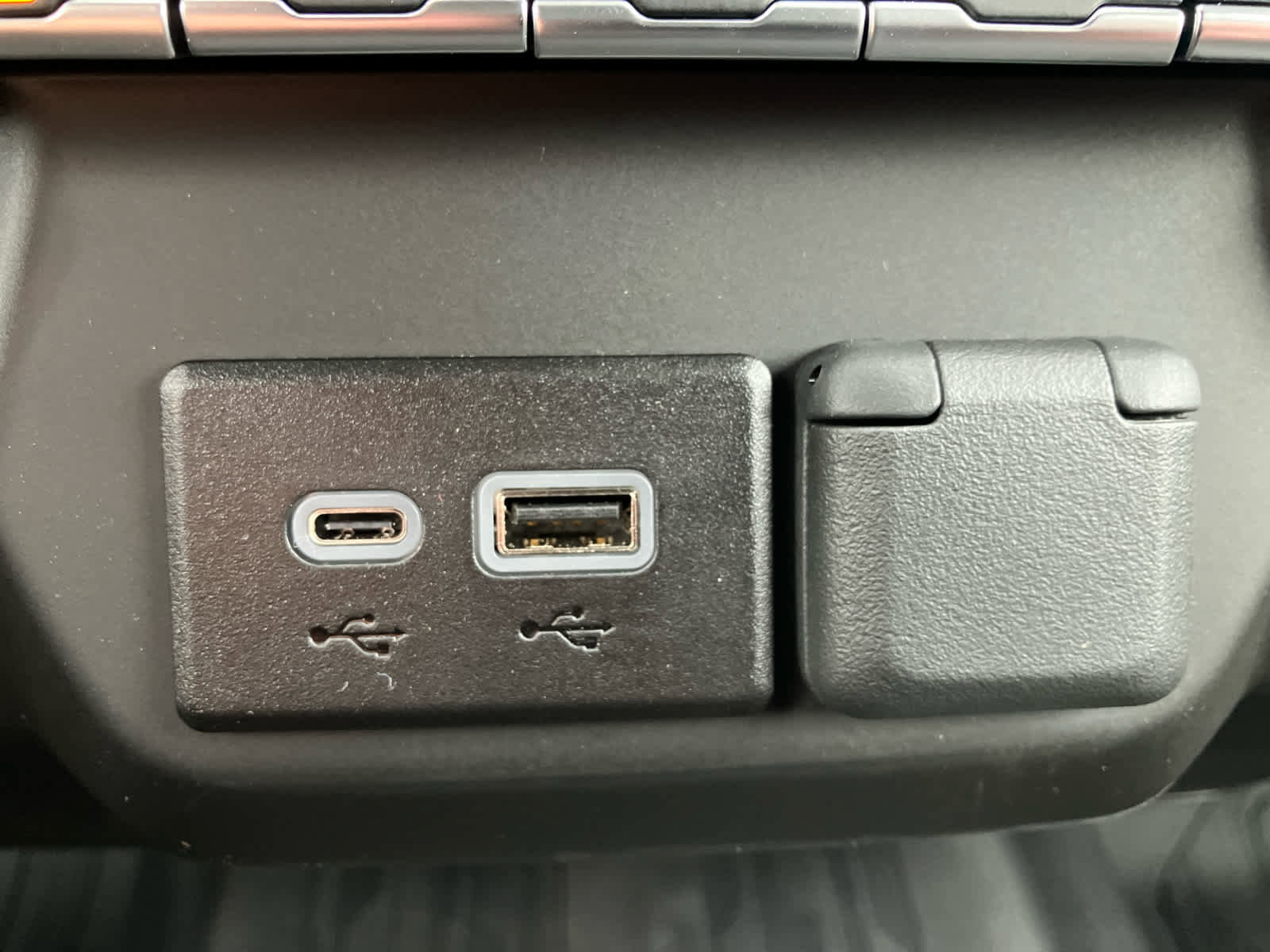 New 2026 GMC Sierra 1500 Pro w/ Pro Value Package image 27