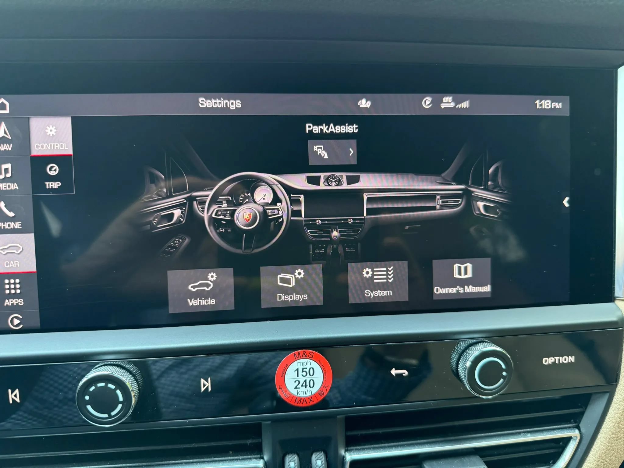Used 2023 Porsche Macan AWD/4WD image 29