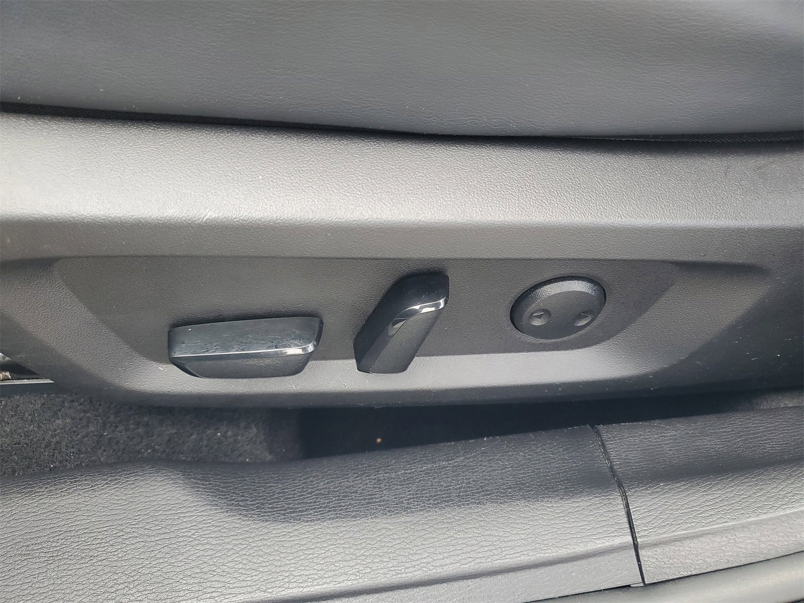 Used 2024 Mitsubishi Outlander SE image 7