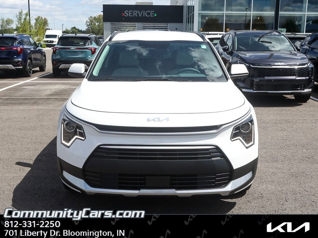 New 2025 Kia Niro EX image 9