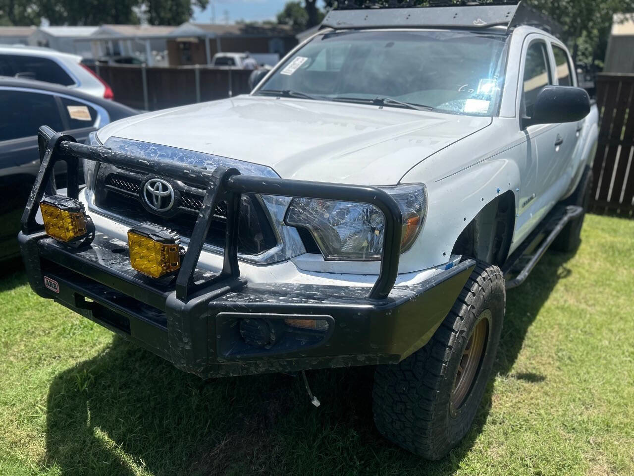Used 2015 Toyota Tacoma PreRunner w/ SR5 Package RWD image 2