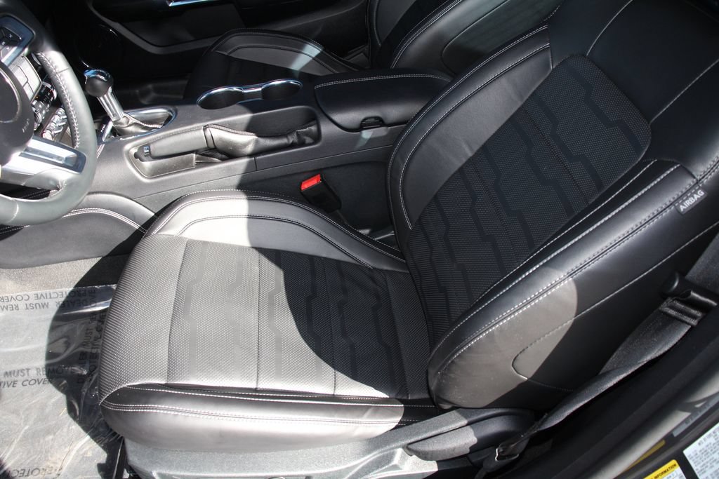 Used 2022 Ford Mustang GT Premium w/ Equipment Group 401A RWD image 19