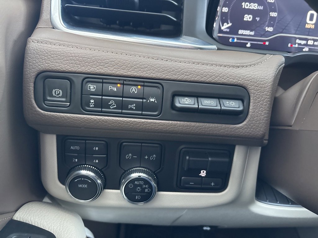 Used 2023 GMC Yukon XL Denali w/ Advanced Technology Package image 14