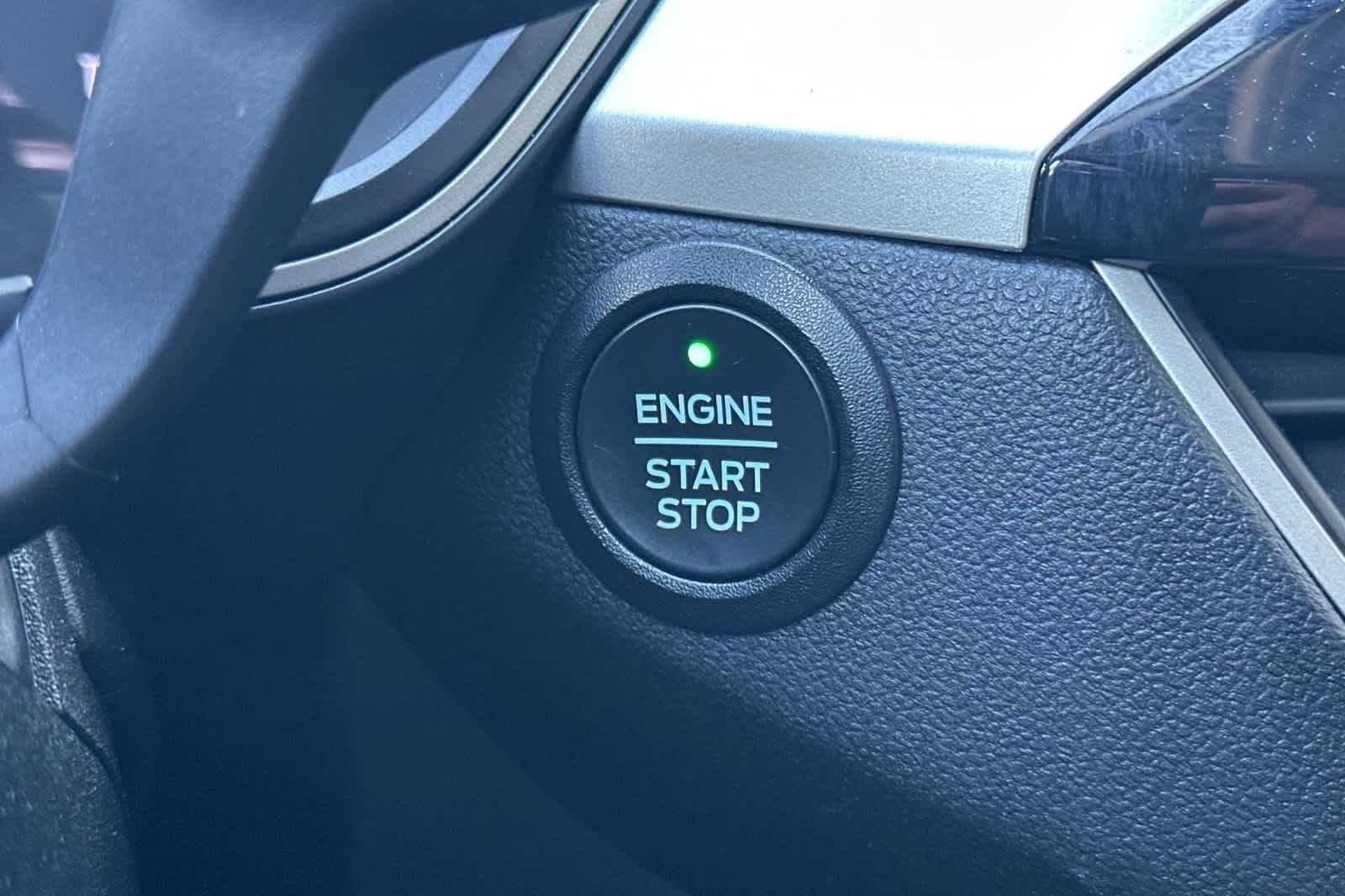 Certified 2022 Ford Escape SE AWD/4WD image 24