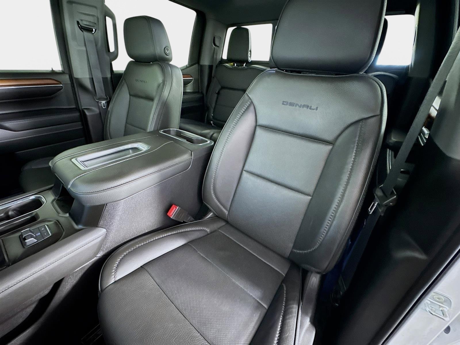 Certified 2022 GMC Sierra 1500 Denali image 11