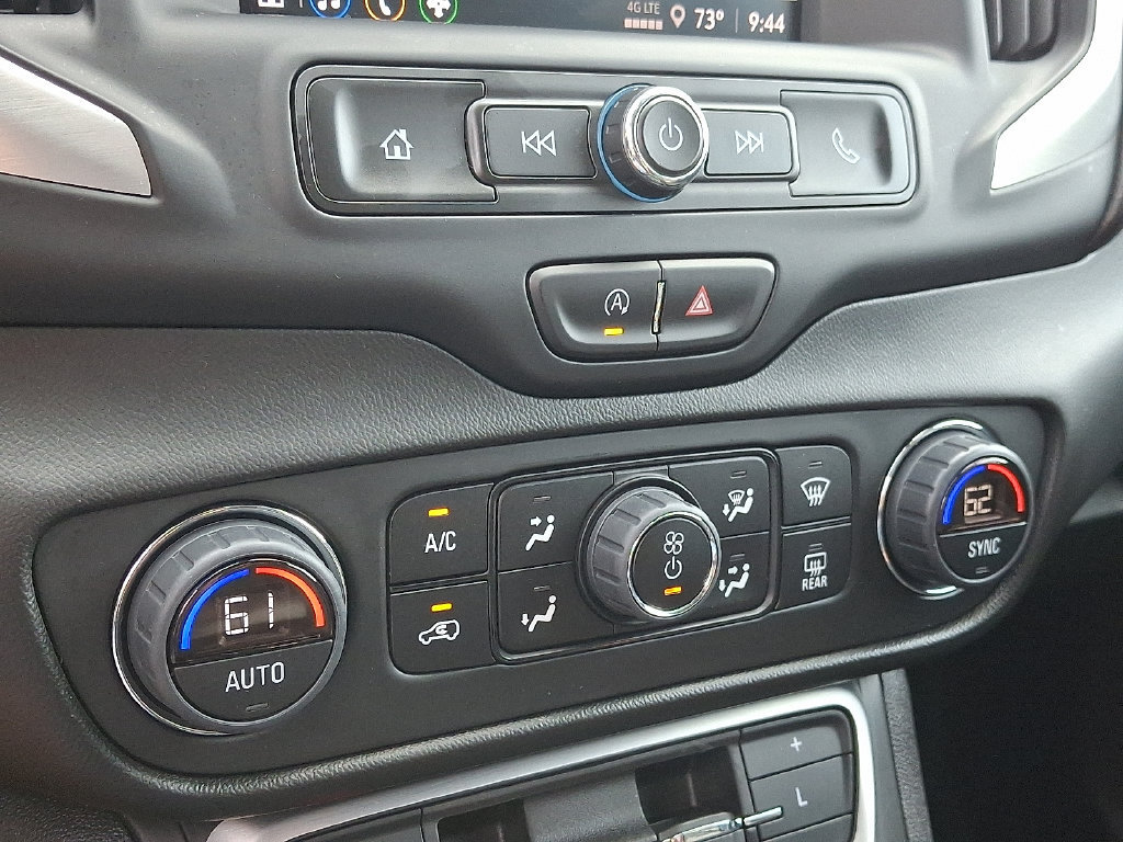 Used 2023 GMC Terrain SLE w/ Driver Convenience Package AWD/4WD image 14