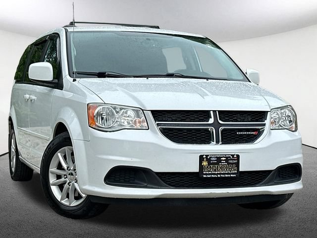Used 2015 Dodge Grand Caravan SXT w/ UConnect Hands-Free Group FWD image 2