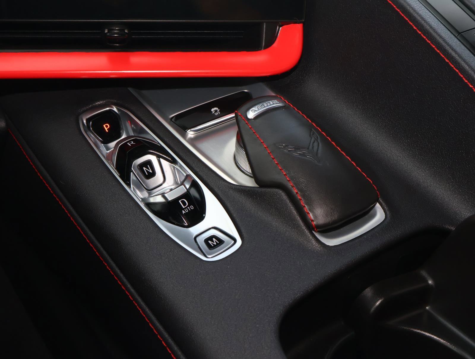 Used 2021 Chevrolet Corvette Stingray Coupe w/ 1LT RWD image 21